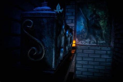 Escape room experience centered around the curse of the black knight